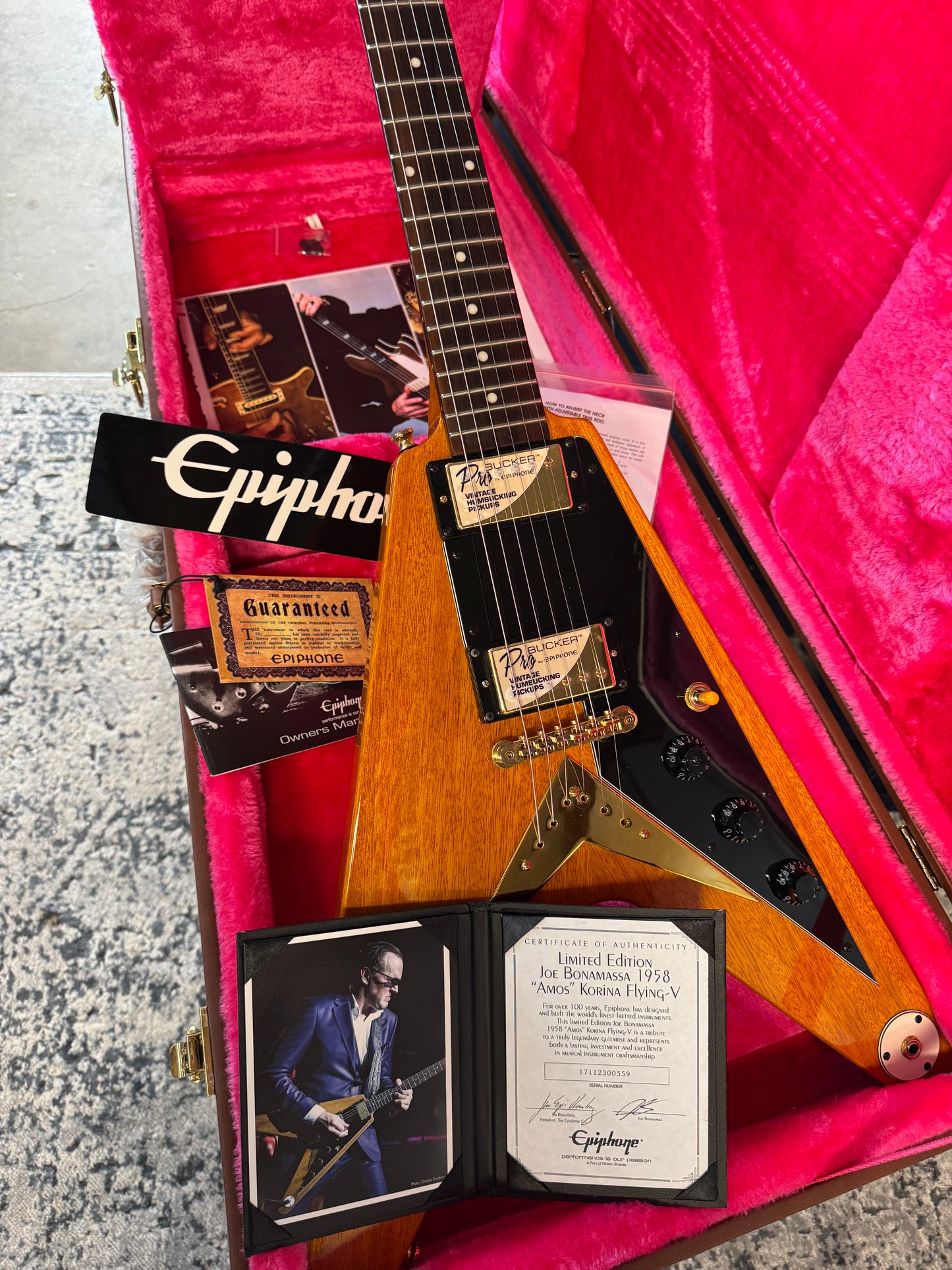 Epiphone Korina V Joe Bonamassa AMOS 1958 Signature