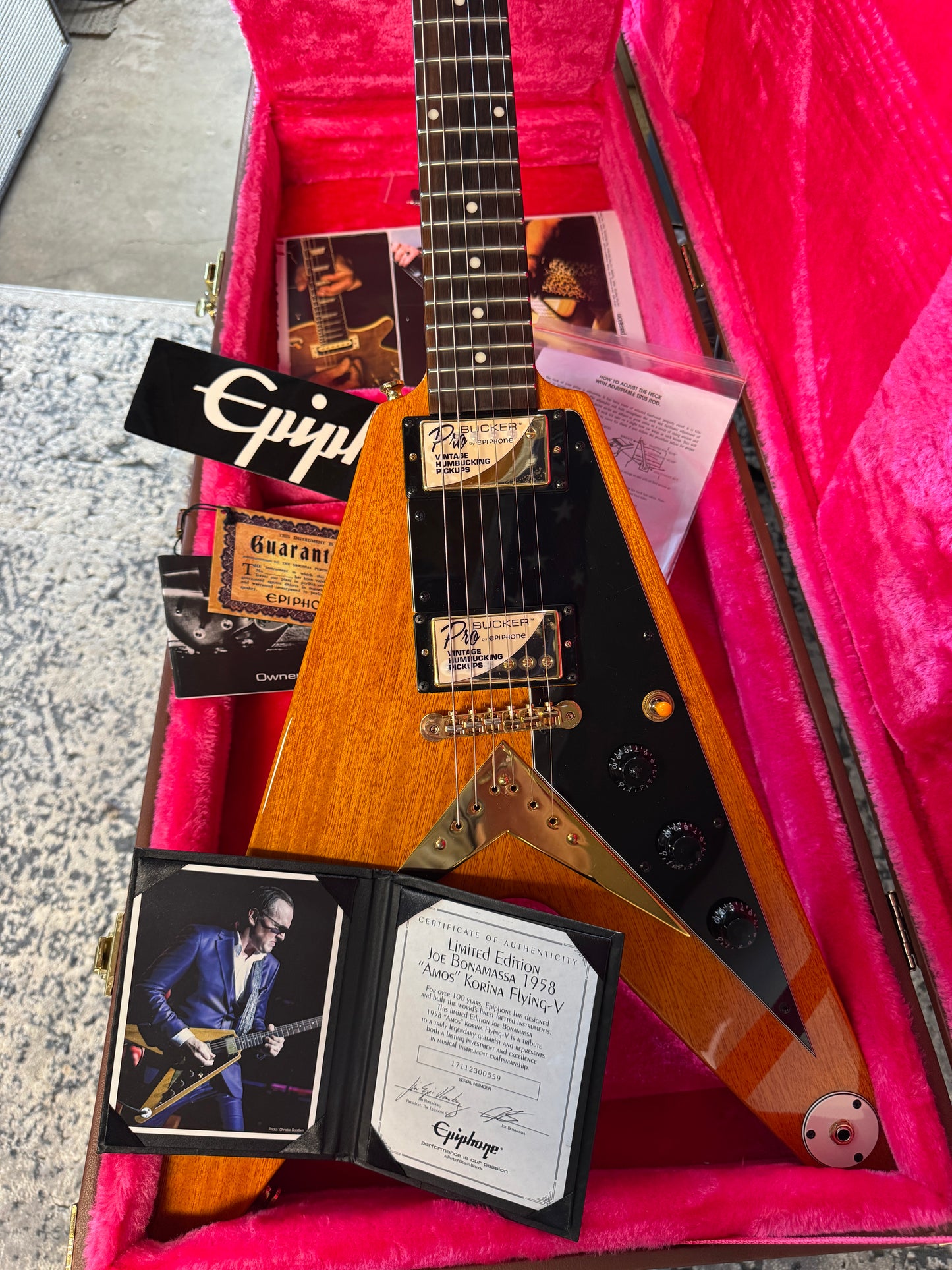Epiphone Korina V Joe Bonamassa AMOS 1958 Signature