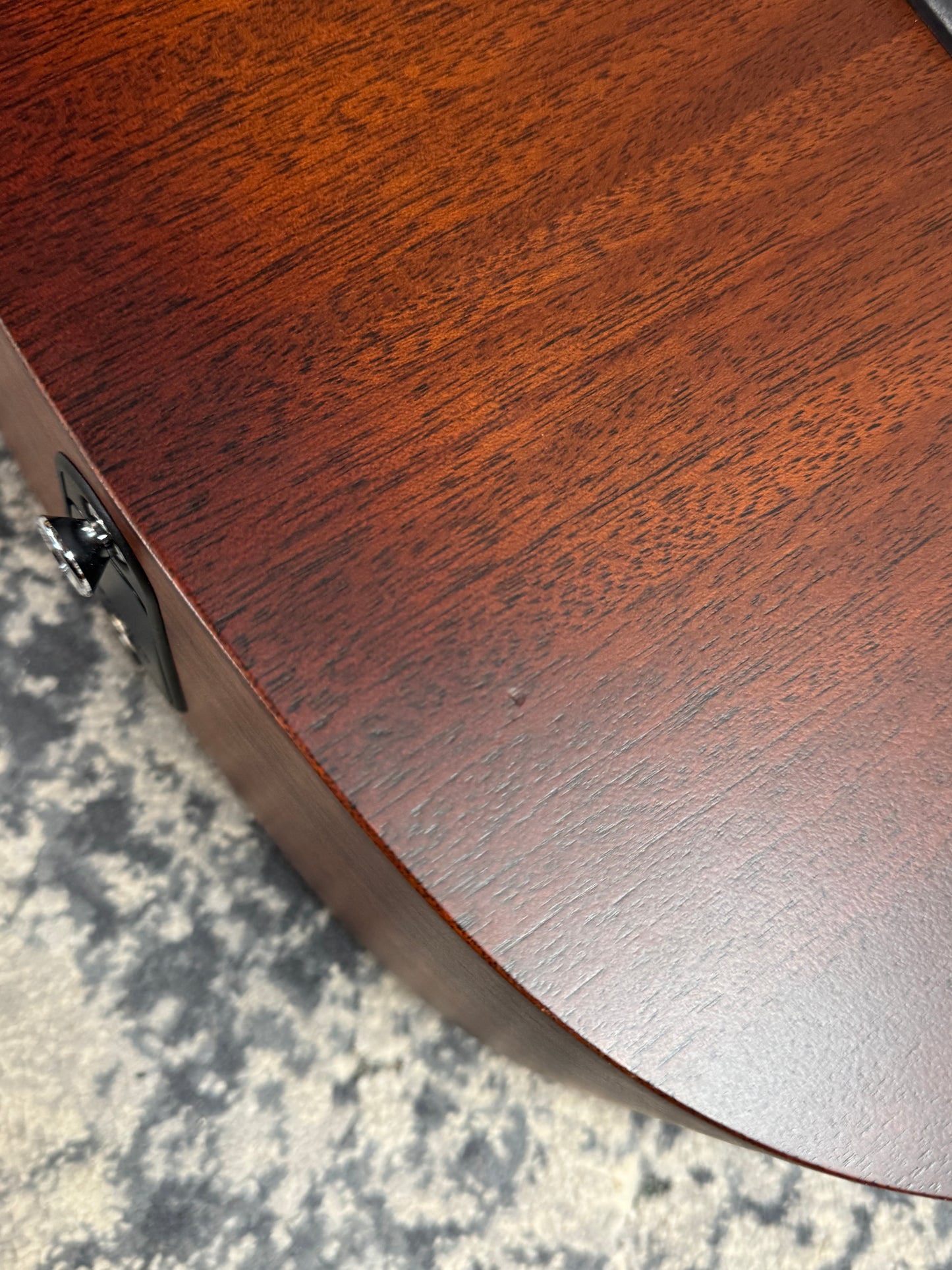 Martin 00E-15 Retro - Mahogany Burst